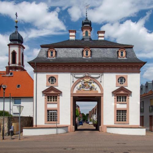 Tordurchfahrt Heusenstamm