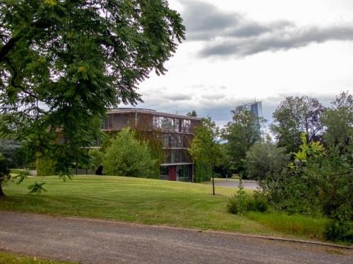 Ausblick im Park von St. Georgen
